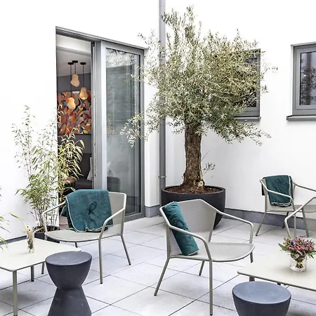 Ξενοδοχείο Radisson Centre 4*